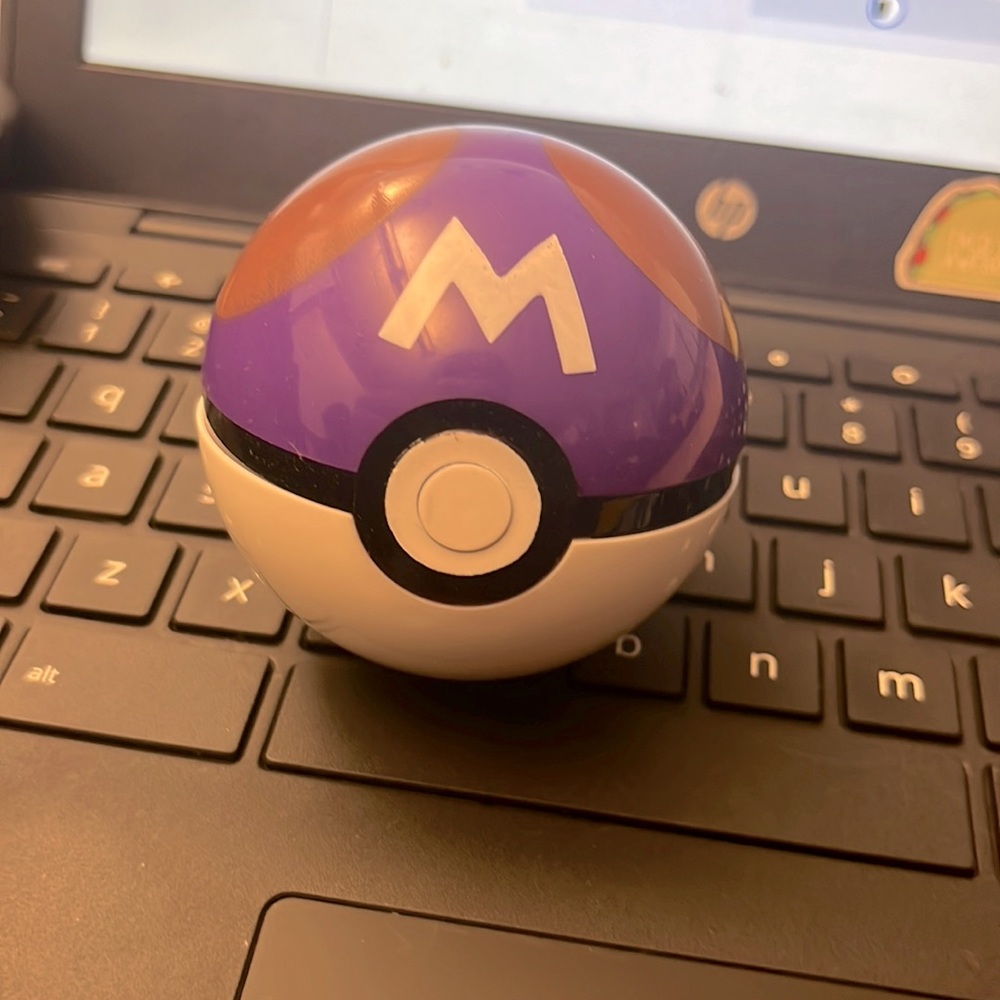Pokémon Masterball Toy Decoration
